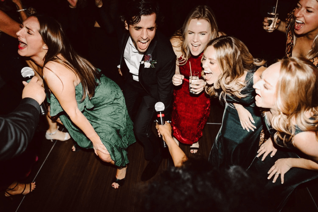 Flash Y2K Comeback Street Party Photography Gen Z 2025: Panduan Lengkap & Data Terbaru