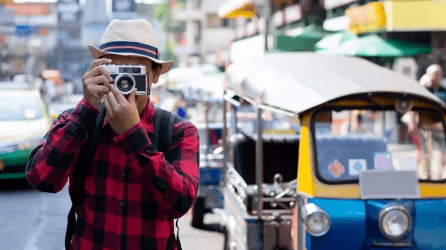 Street Photography & Privasi Digital 2025: Panduan Legal Indonesia