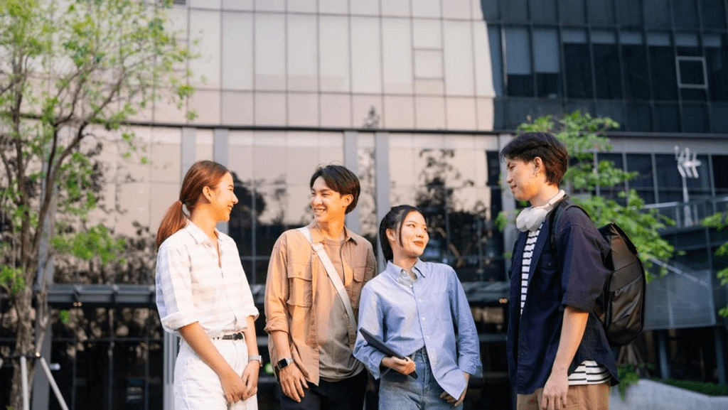 Flash Y2K Comeback Street Party Photography Gen Z 2025: Panduan Lengkap & Data Terbaru