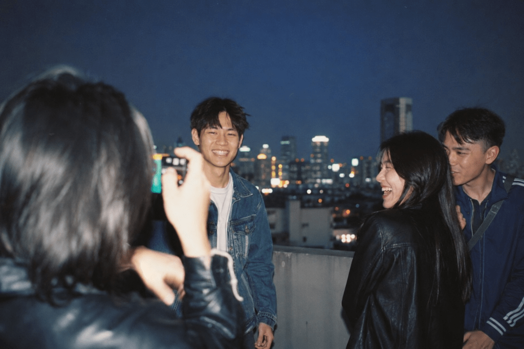 Foto Blur Vintage Aesthetic Gen Z 2026, Ternyata Lebih Kuat dari Foto Tajam
